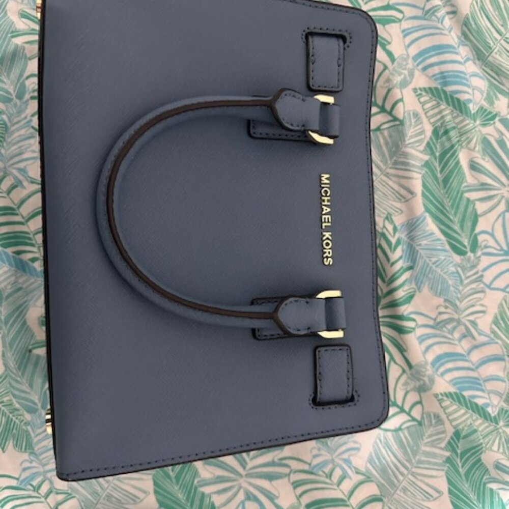 Blue Michael Kors small hand bag